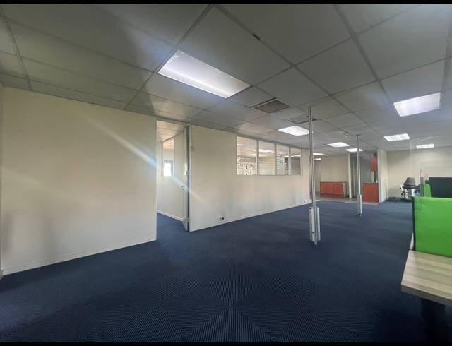 235M² OFFICE TO LET IN MEYERSDAL